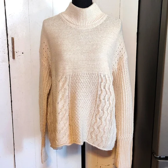 Simply Vera Vera Wang sweater - Picture 1 of 4